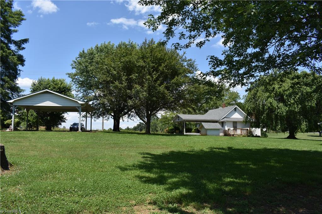 1058 CC Camp Road Elkin, NC 28621 - Photo 9 of 23 Gallery Image 9