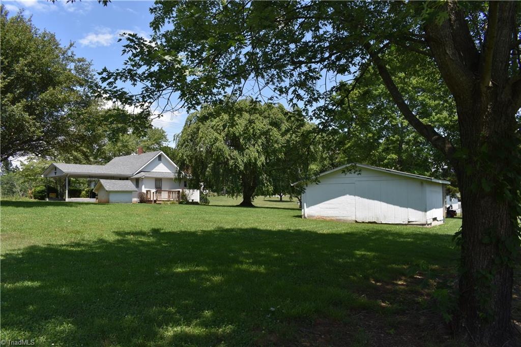 1058 CC Camp Road Elkin, NC 28621 - Photo 10 of 23 Gallery Image 10