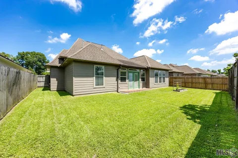 $428,500 | 9797 Market W Drive, Baton Rouge, LA 70810