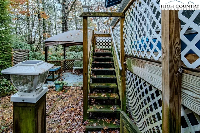 $296,100 | 261 Black Pine Road, Newland, NC 28657