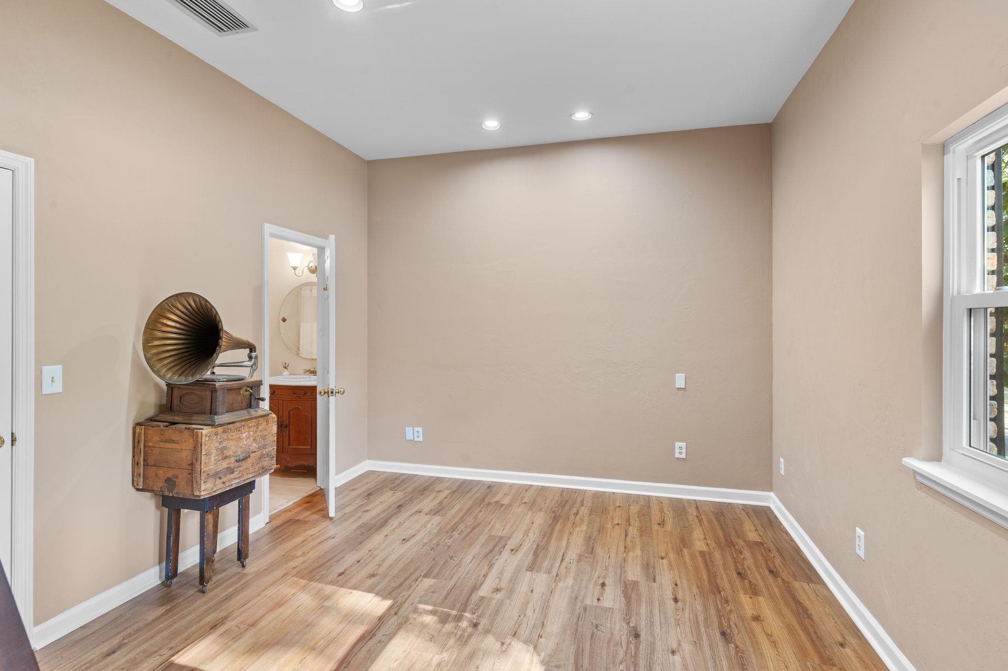 2510 Armistead Road Tallahassee, FL 32308 - Photo 4 of 60