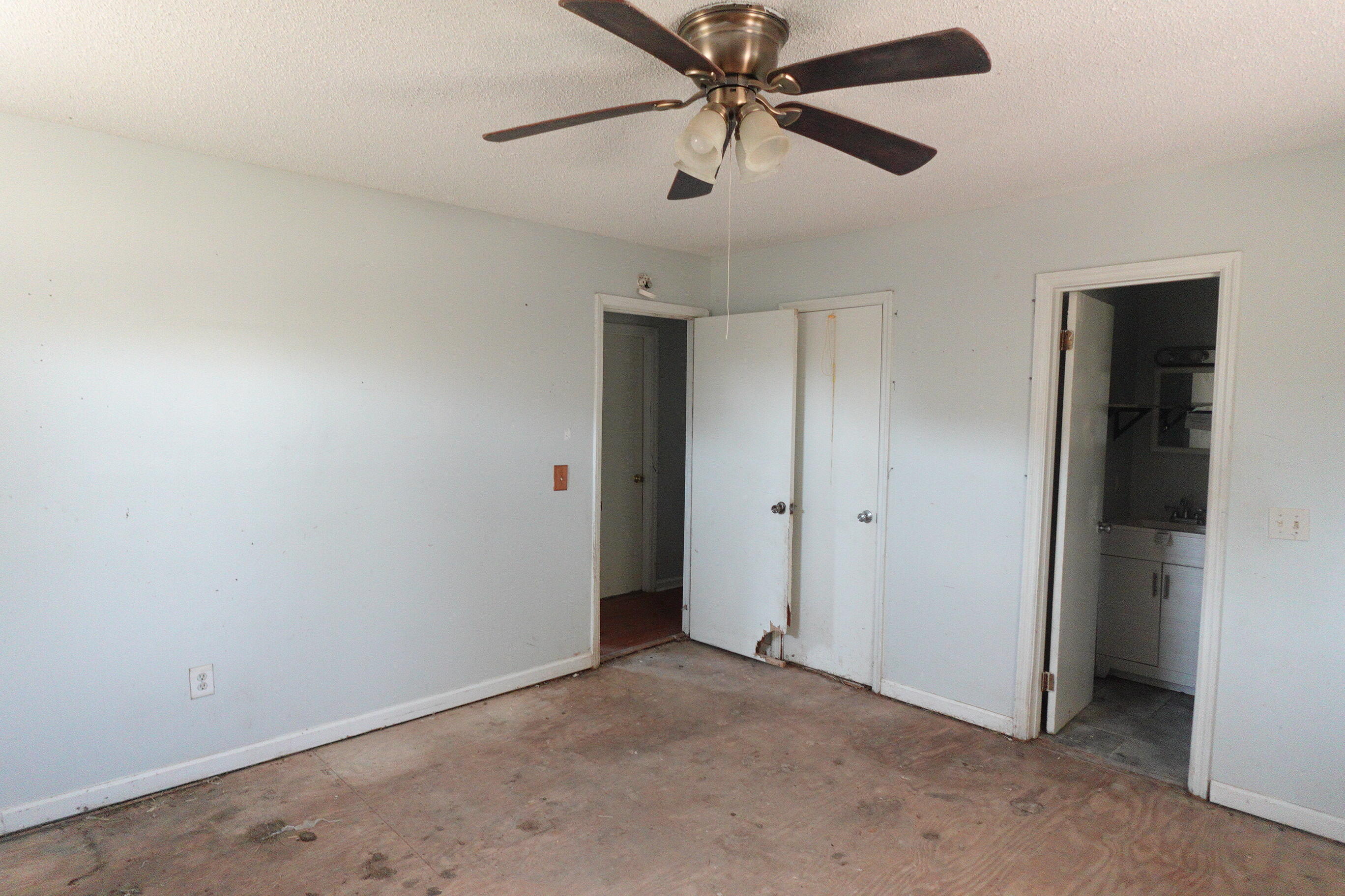 126 John Ammons Road Eastover, SC 29044 - Photo 5 of 9