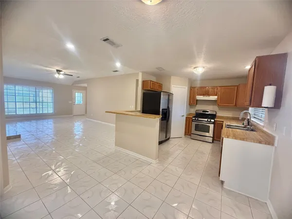 $1,850 | 13511 Harpers Bridge Drive, Houston, TX 77041