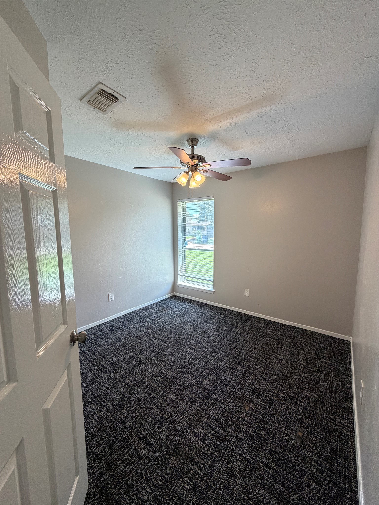 45 Ranch House Loop Angleton, TX 77515 - Photo 9 of 17 Gallery Image 9