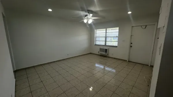 $1,650 | 13 Northeast 2nd Avenue, Unit 201, Dania Beach, FL 33004