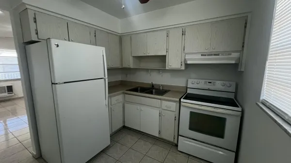 $1,650 | 13 Northeast 2nd Avenue, Unit 201, Dania Beach, FL 33004