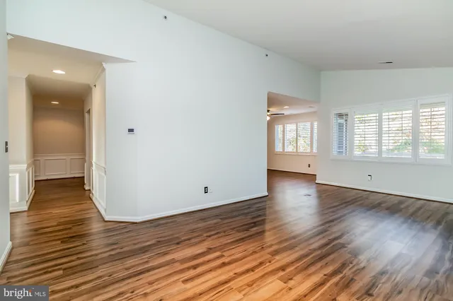 $2,600 | 400 Kilree Road, Unit 302, Lutherville-Timonium, MD 21093