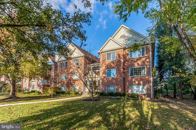 $2,600 | 400 Kilree Road, Unit 302, Lutherville-Timonium, MD 21093