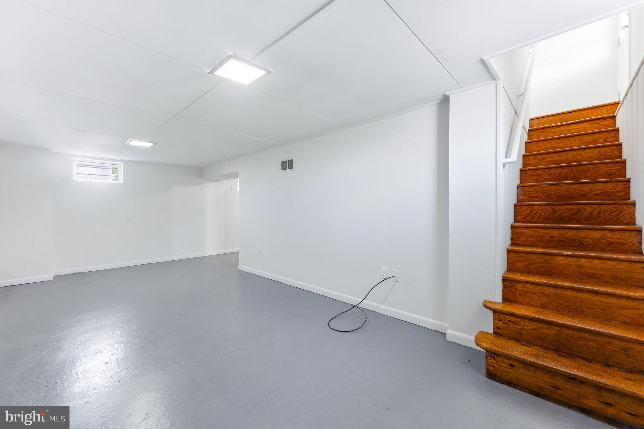 941 Homberg Avenue Baltimore, MD 21221 - Photo 21 of 34 Finished basement