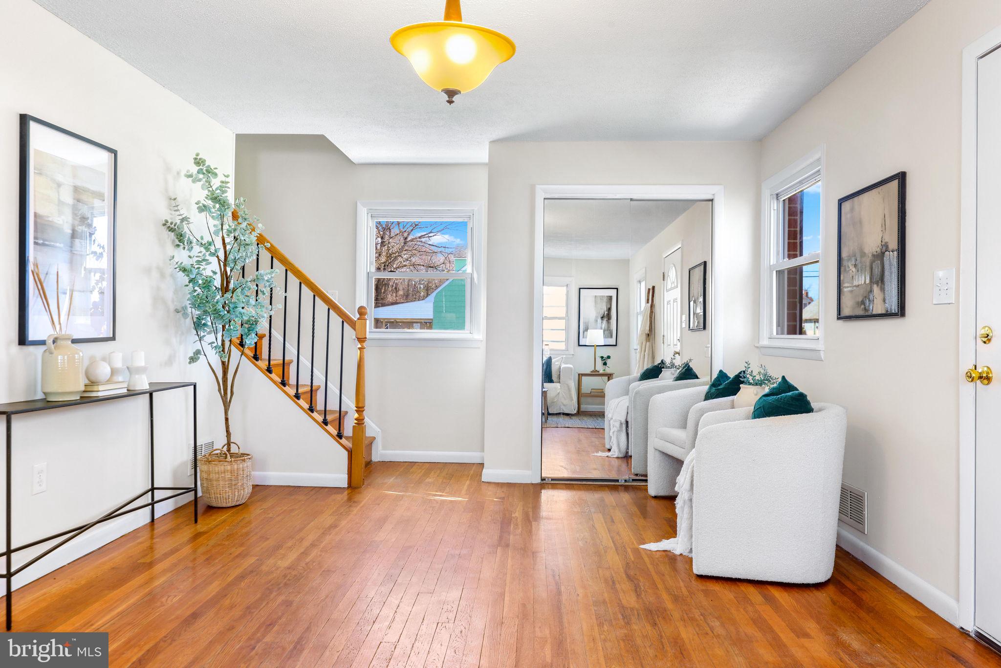 Living room/foyer