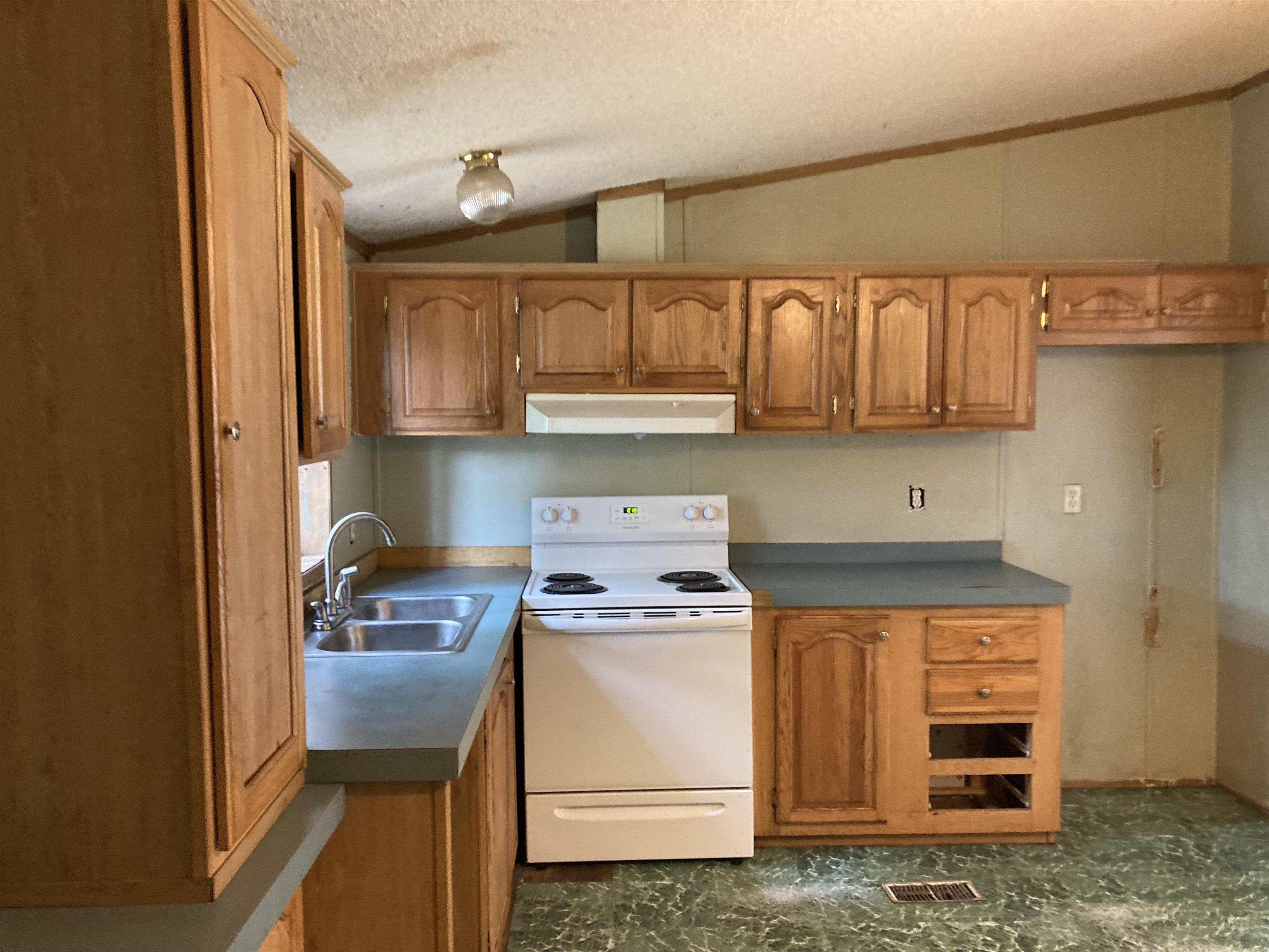 6 Martin Road Deering, NH 03244 - Photo 4 of 8