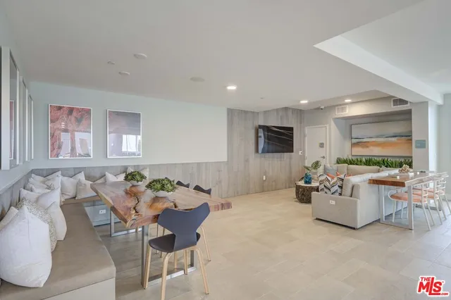 $3,015 | 160 South Ventura Avenue, Unit 160509, Ventura, CA 93001