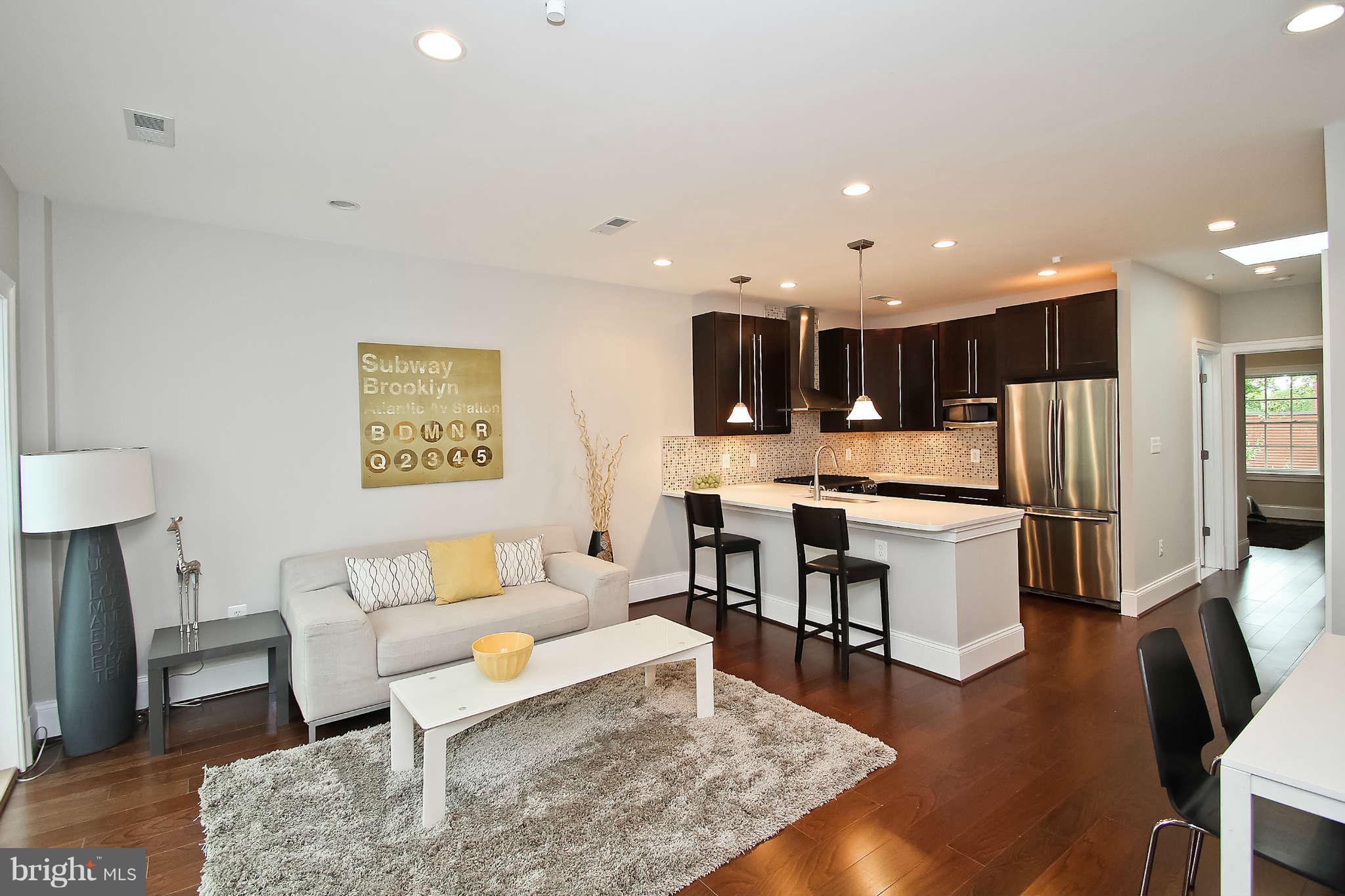 3937 Davis Place Northwest, Unit 7 Washington, DC 20007 - Photo 5 of 25 Living Room