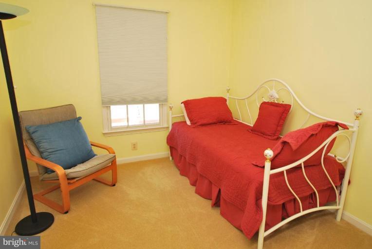 480 Tschiffely Square Road Gaithersburg, MD 20878 - Photo 15 of 25 Bedroom #3