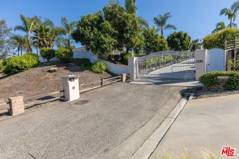 $1,699,900 | 1751 Monte Vista Drive, Vista, CA 92084