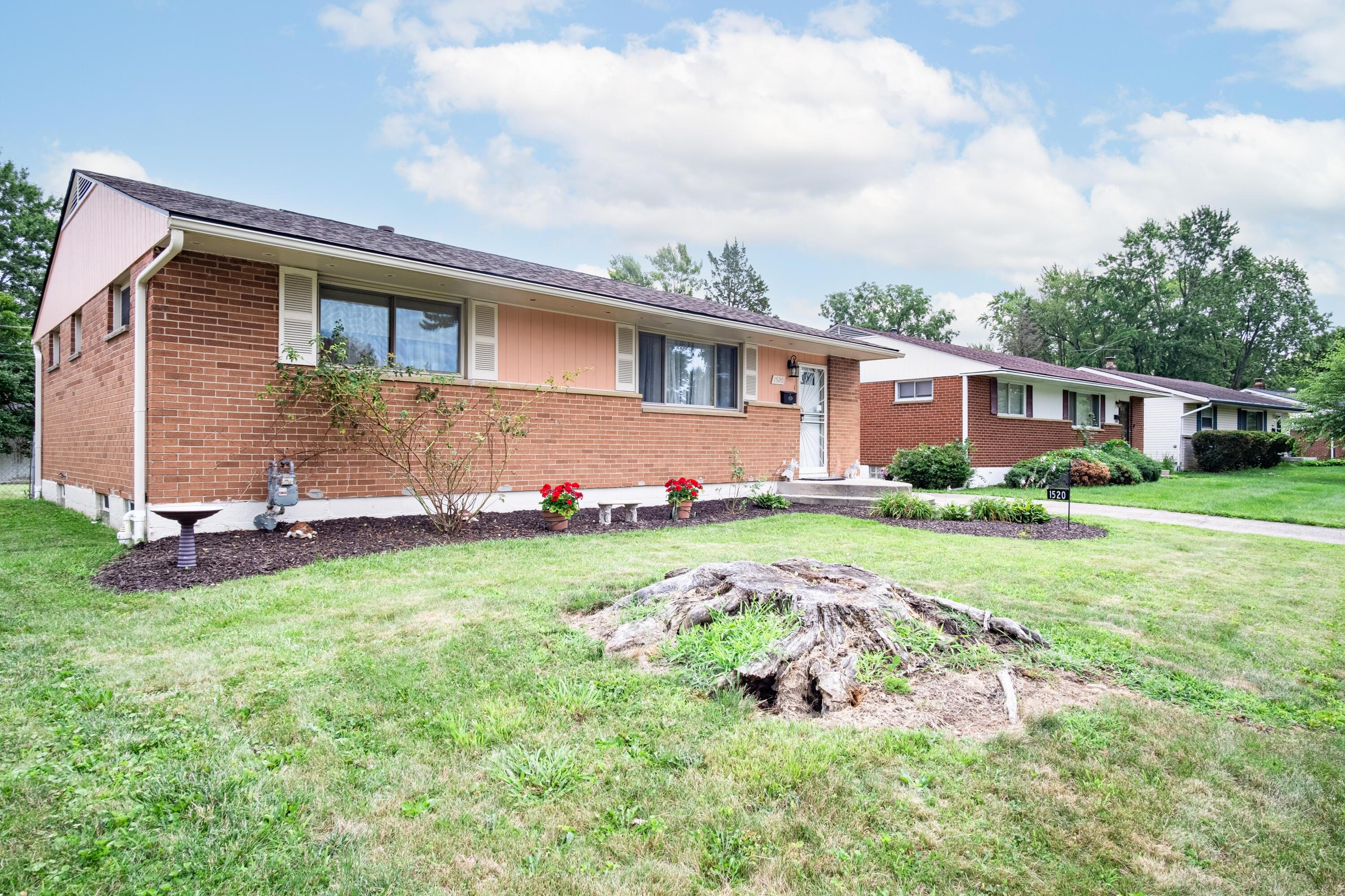 1520 Picard Road Columbus, OH 43227 - Photo 3 of 28 DSCF2448-HDR-Edit