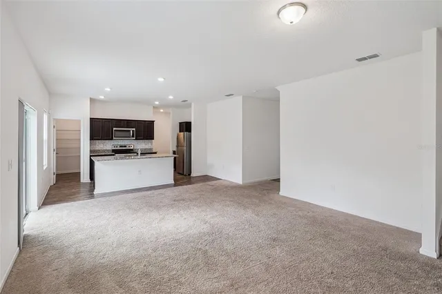 $2,400 | 16505 Cherry Landing Drive, Groveland, FL 34736