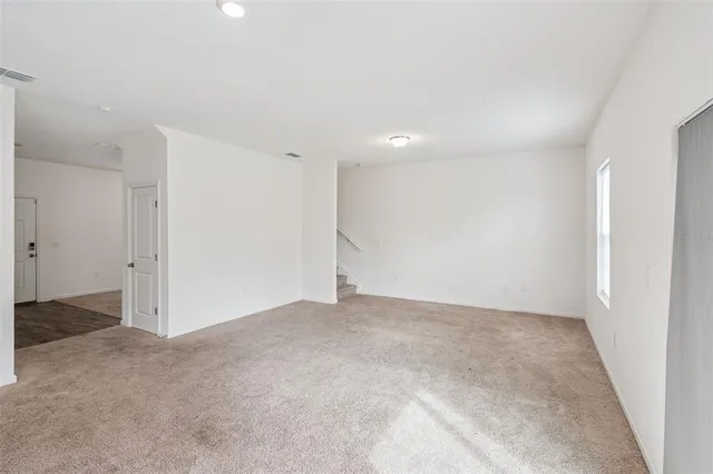 $2,400 | 16505 Cherry Landing Drive, Groveland, FL 34736