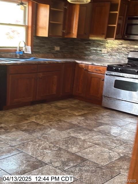 710 Ridgeway Street Hillsboro, IL 62049 - Photo 4 of 10 Gallery Image 4