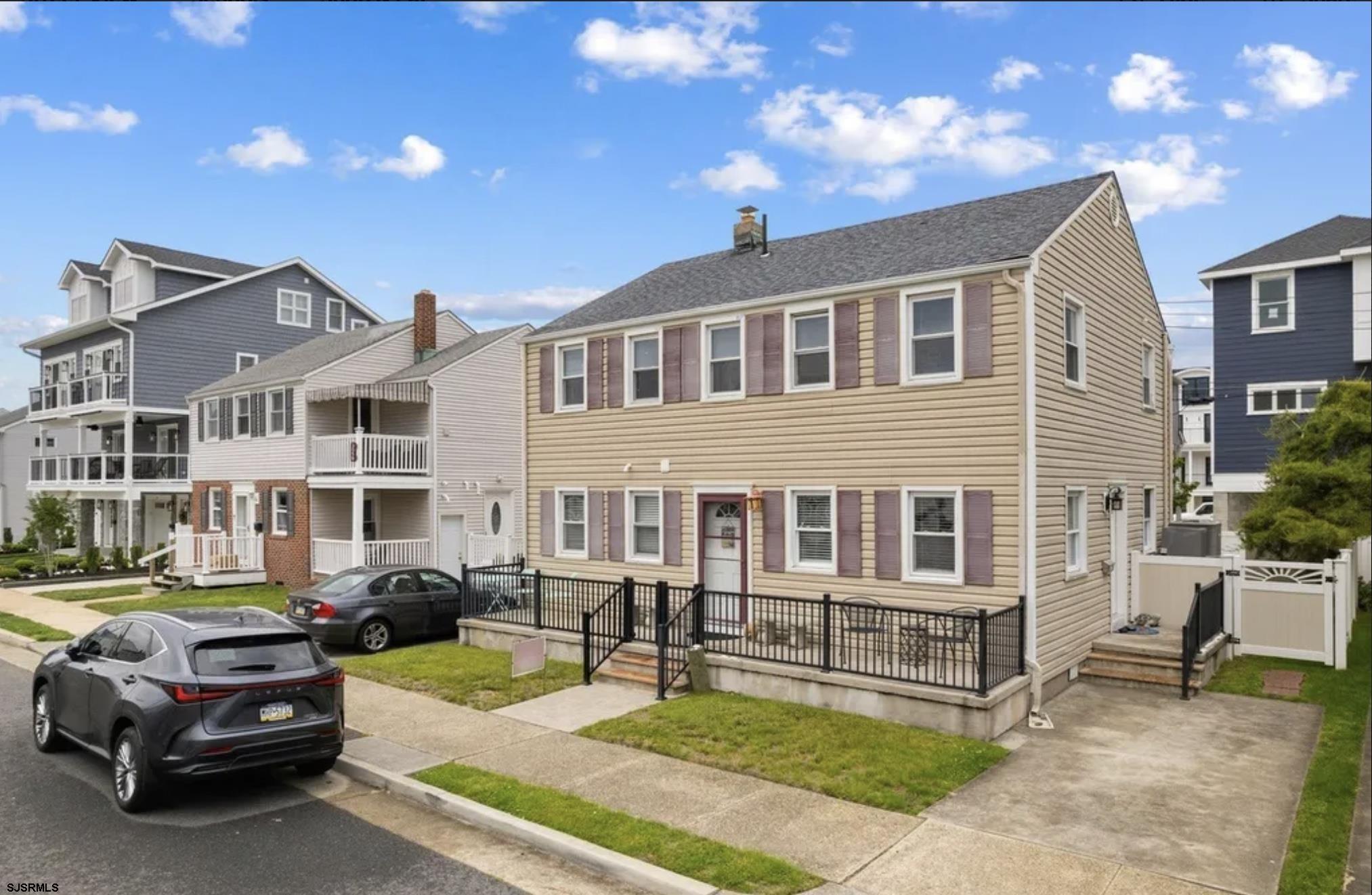 a house view with a outdoor space