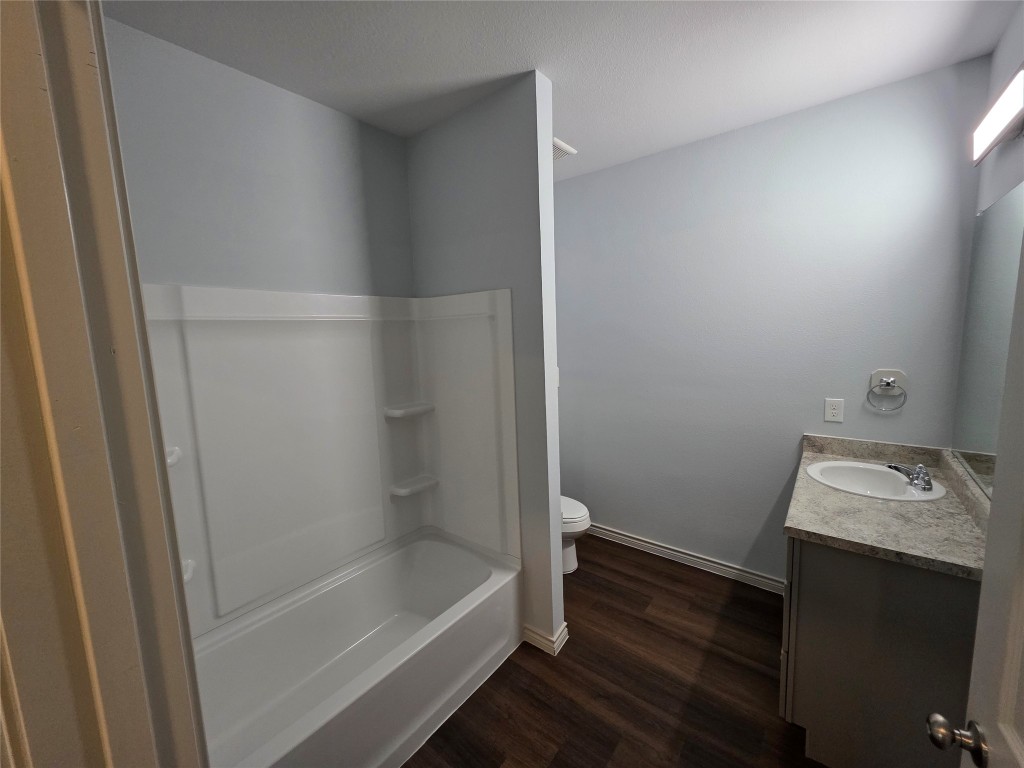 3407 Webster Street Houston, TX 77004 - Photo 3 of 10 bathroom 2