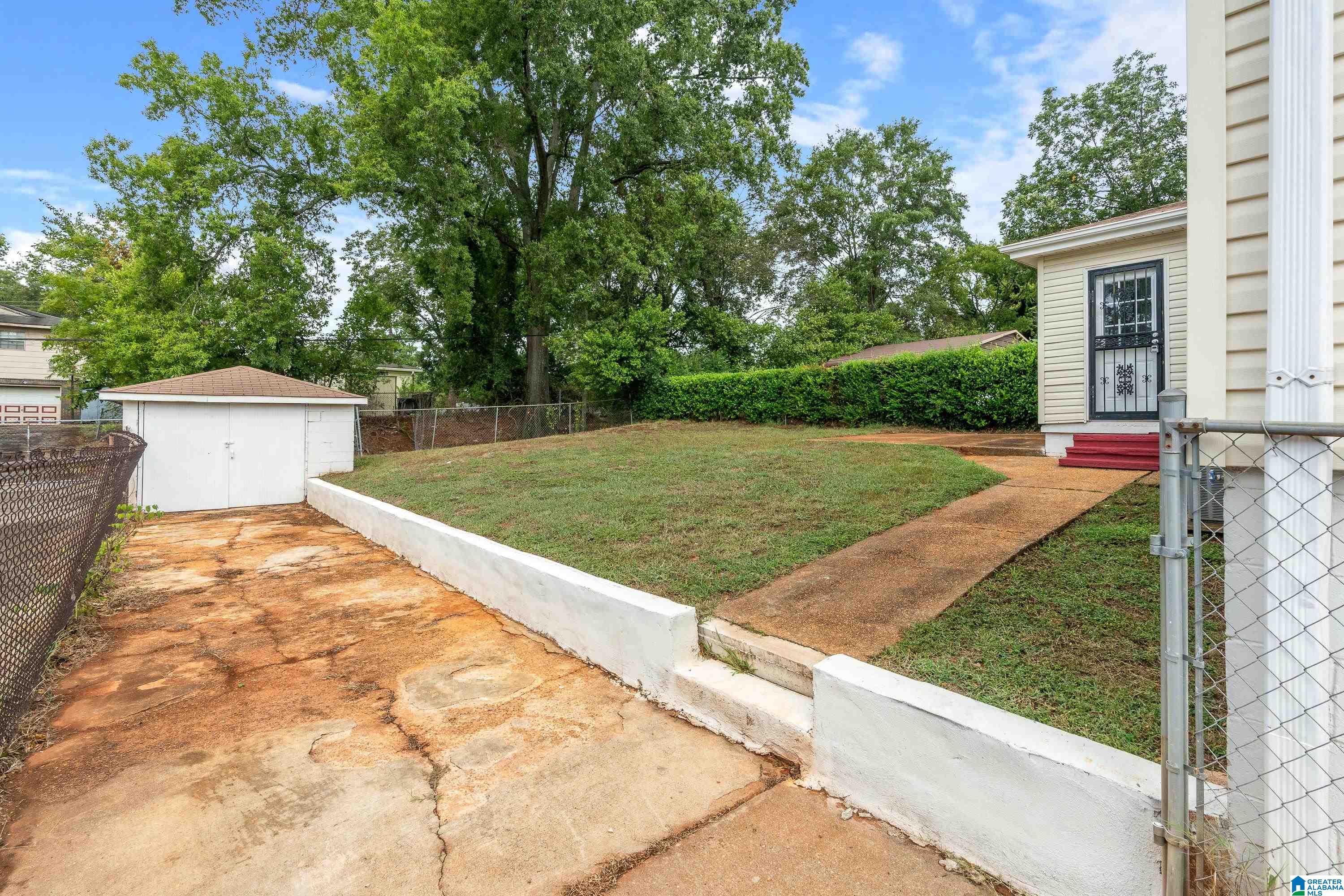 1304 Mims Street Southwest Birmingham, AL 35211 - Photo 24 of 27