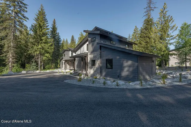 $945,000 | 74 Wedge Court, Priest Lake, ID 83856
