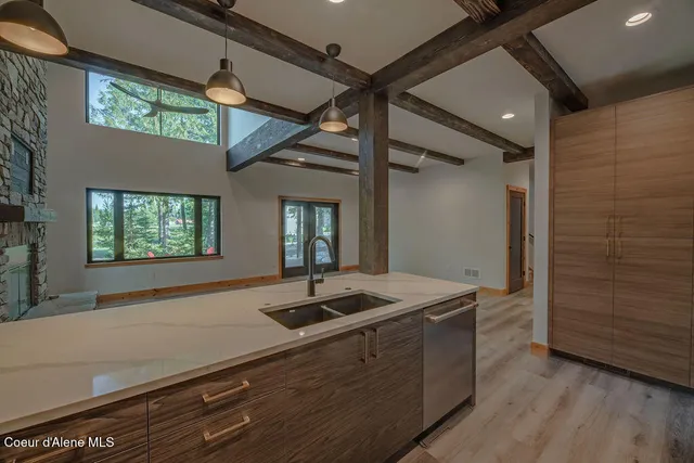 $945,000 | 74 Wedge Court, Priest Lake, ID 83856