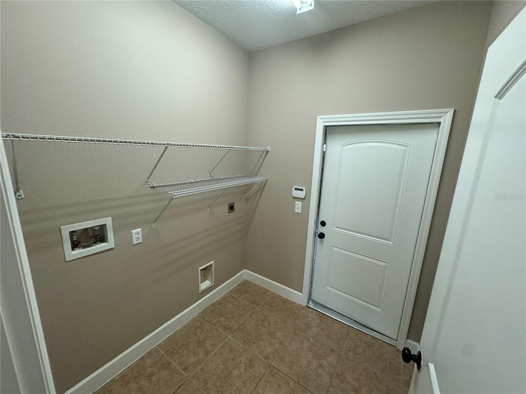 33844 Emerald Pond Loop Leesburg, FL 34788 - Photo 19 of 20