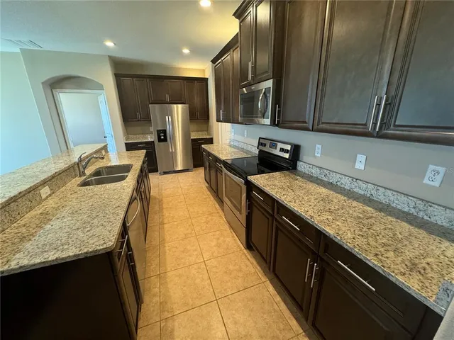 $1,900 | 33844 Emerald Pond Loop, Leesburg, FL 34788