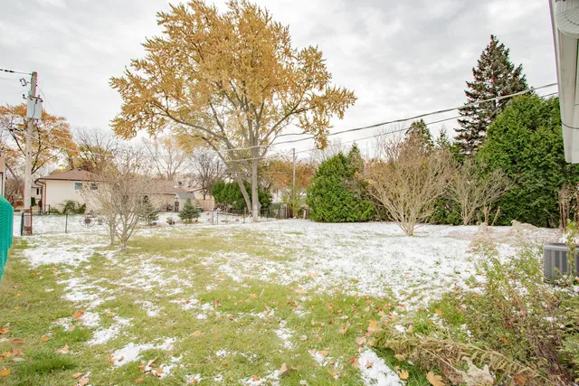 $375,000 | 753 Patton Drive, Buffalo Grove, IL 60089