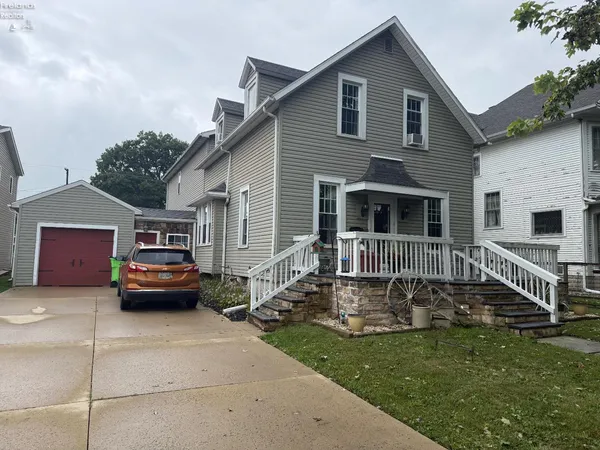 $200,000 | 813 North Main Street, Fostoria, OH 44830