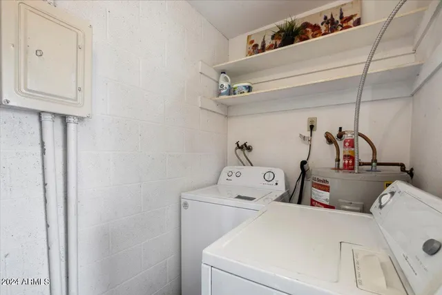 $2,500 | 811 East Eugie Avenue, Phoenix, AZ 85022