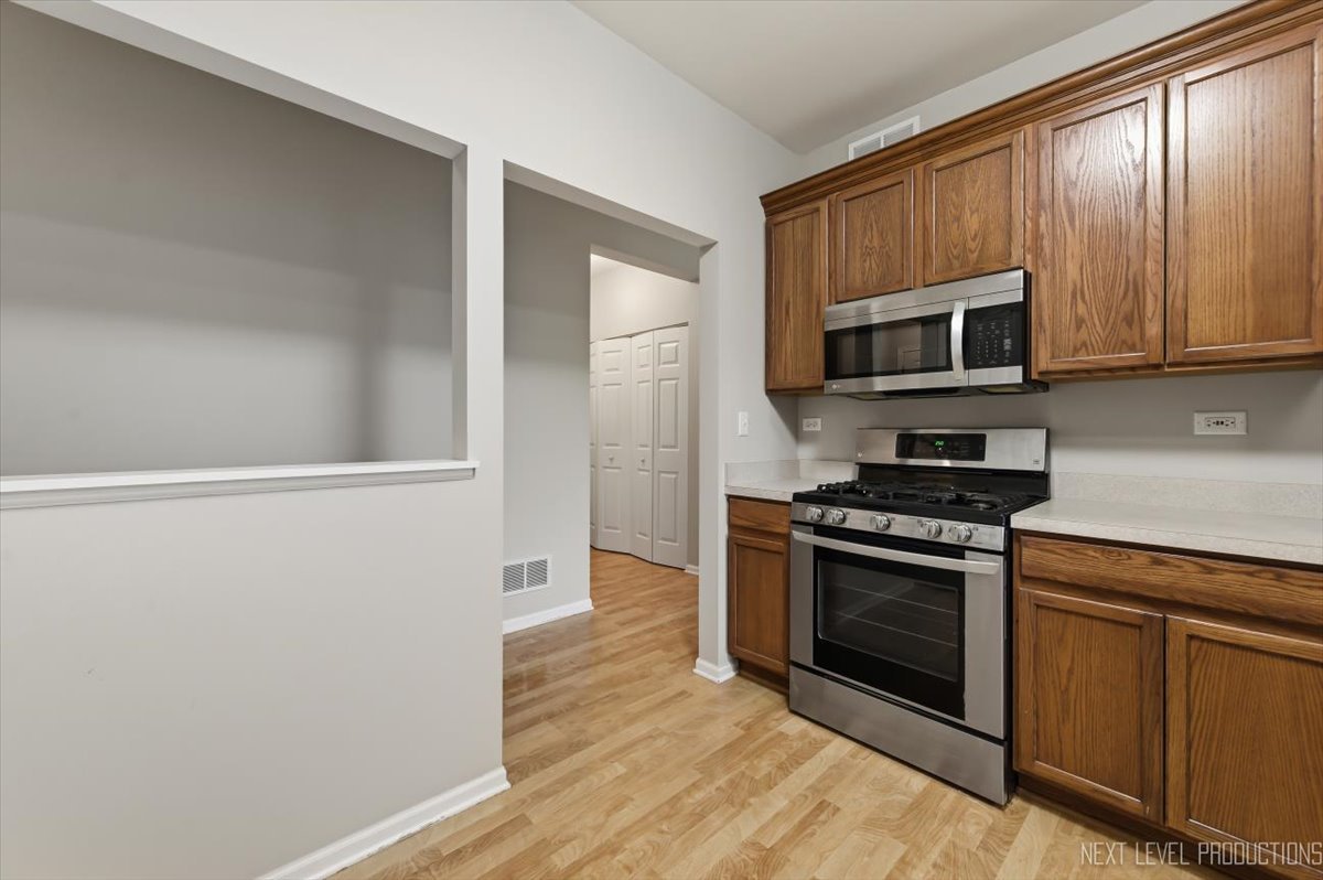 357 Ridge Road North Aurora, IL 60542 - Photo 13 of 31