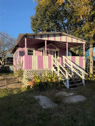 $219,000 | 95 West 8th Street, Kemah, TX 77565
