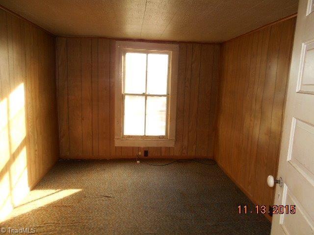 301 Robbins Road Winston-Salem, NC 27107 - Photo 6 of 8 Gallery Image 6