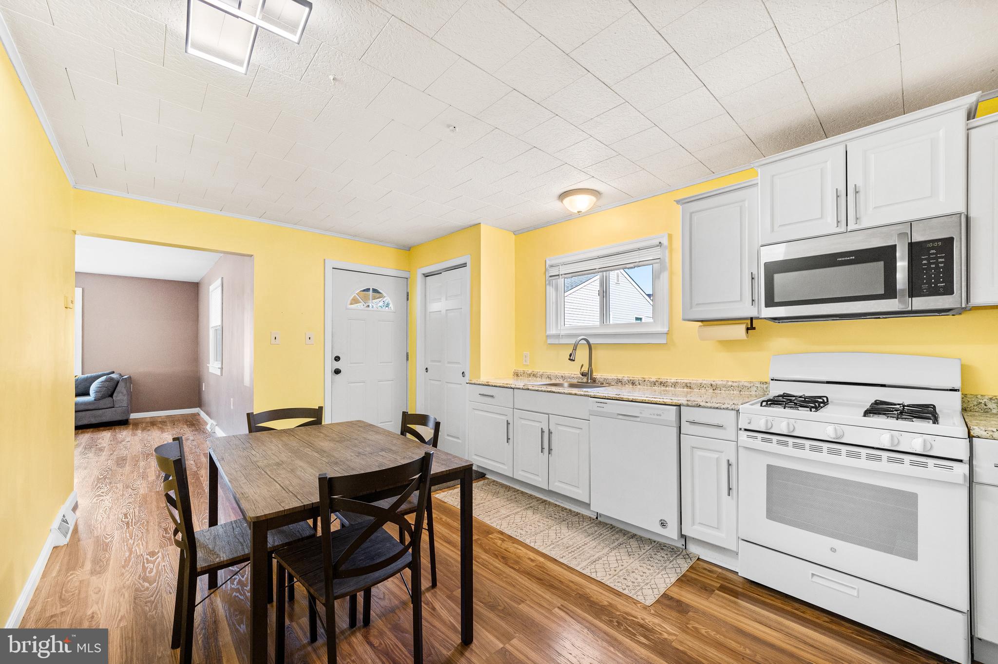 35 South Clinton Avenue Maple Shade, NJ 08052 - Photo 12 of 25 Gallery Image 12