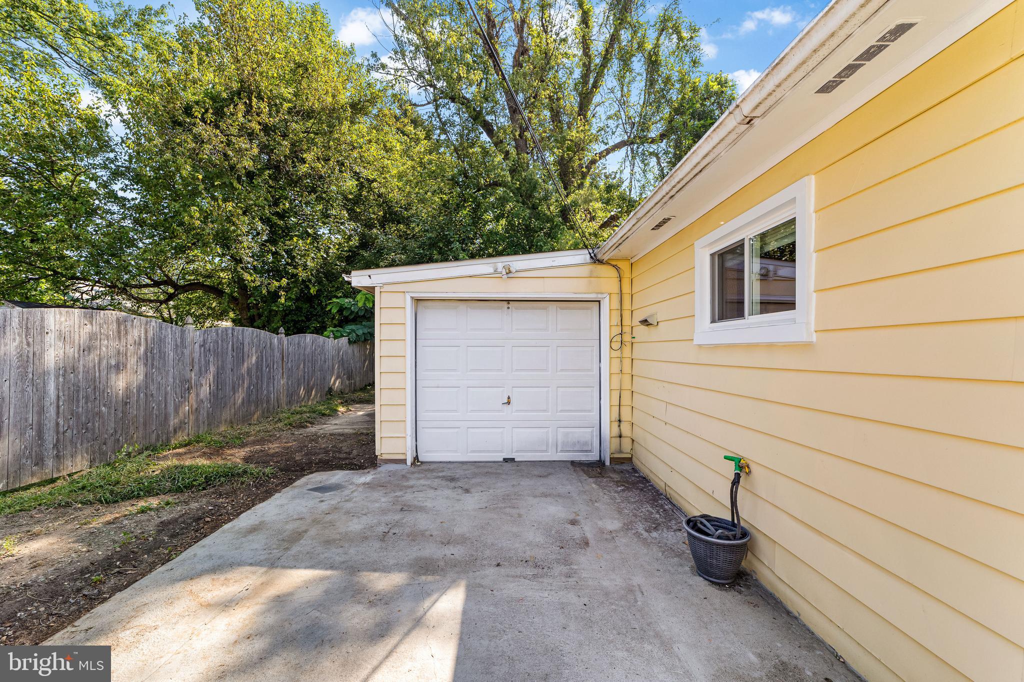 35 South Clinton Avenue Maple Shade, NJ 08052 - Photo 6 of 25 Gallery Image 6