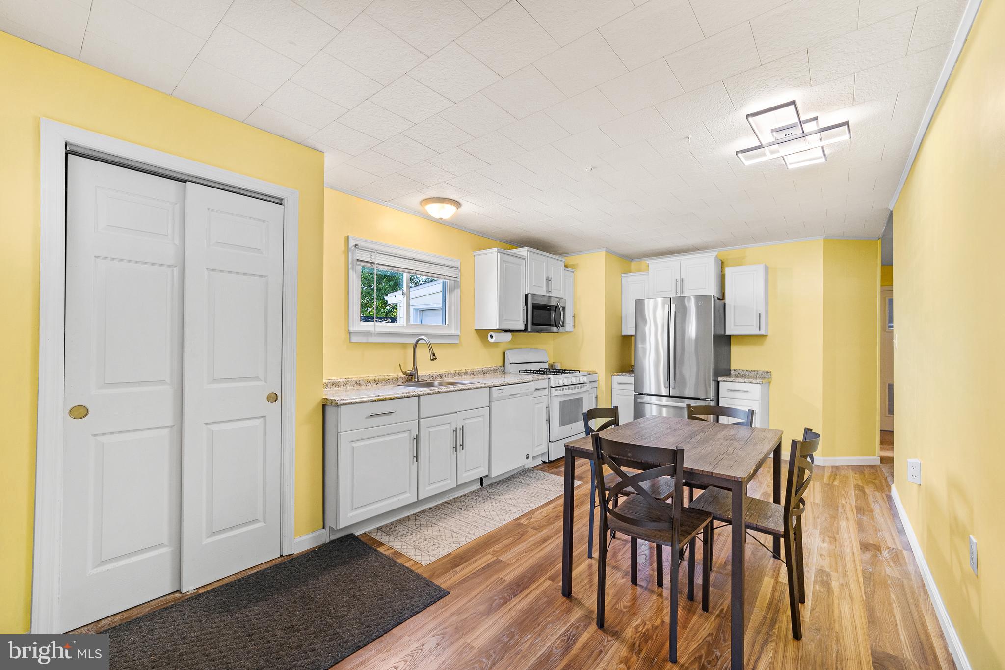 35 South Clinton Avenue Maple Shade, NJ 08052 - Photo 10 of 25 Gallery Image 10
