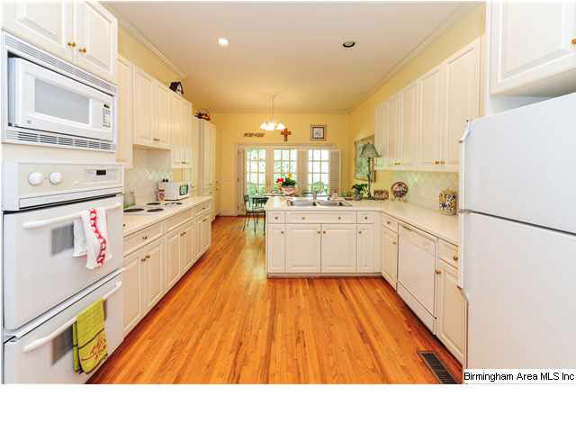 2 Country Club Terrace, Unit 2 Birmingham, AL 35213 - Photo 9 of 28