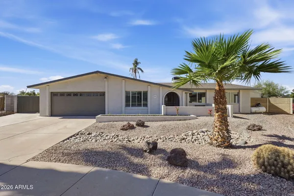 $825,000 | 2442 West Via Rialto Circle, Mesa, AZ 85202