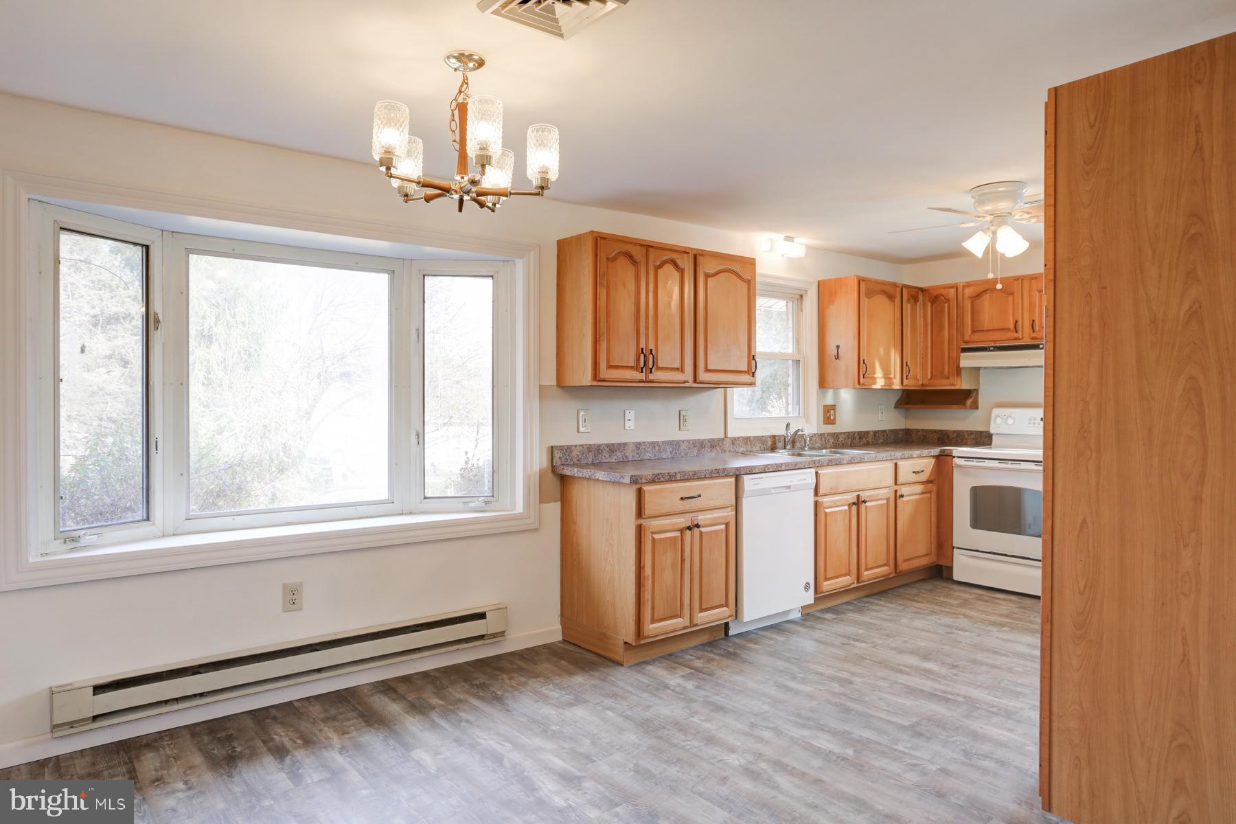 303 Salt Road Enola, PA 17025 - Photo 9 of 27 Gallery Image 9