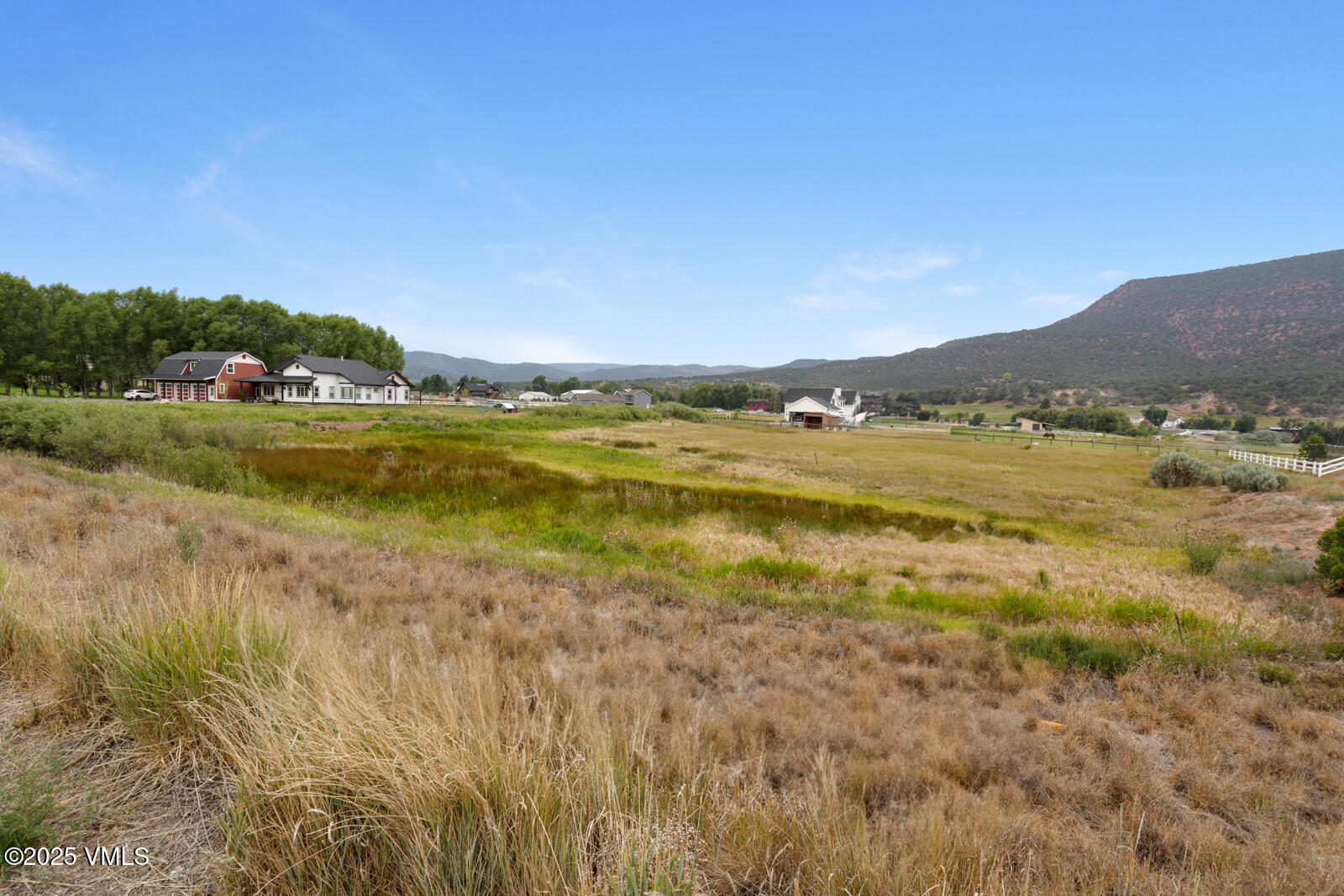 780 Grundel Way Gypsum, CO 81637 - Photo 5 of 19 a view of an ocean and a mountain