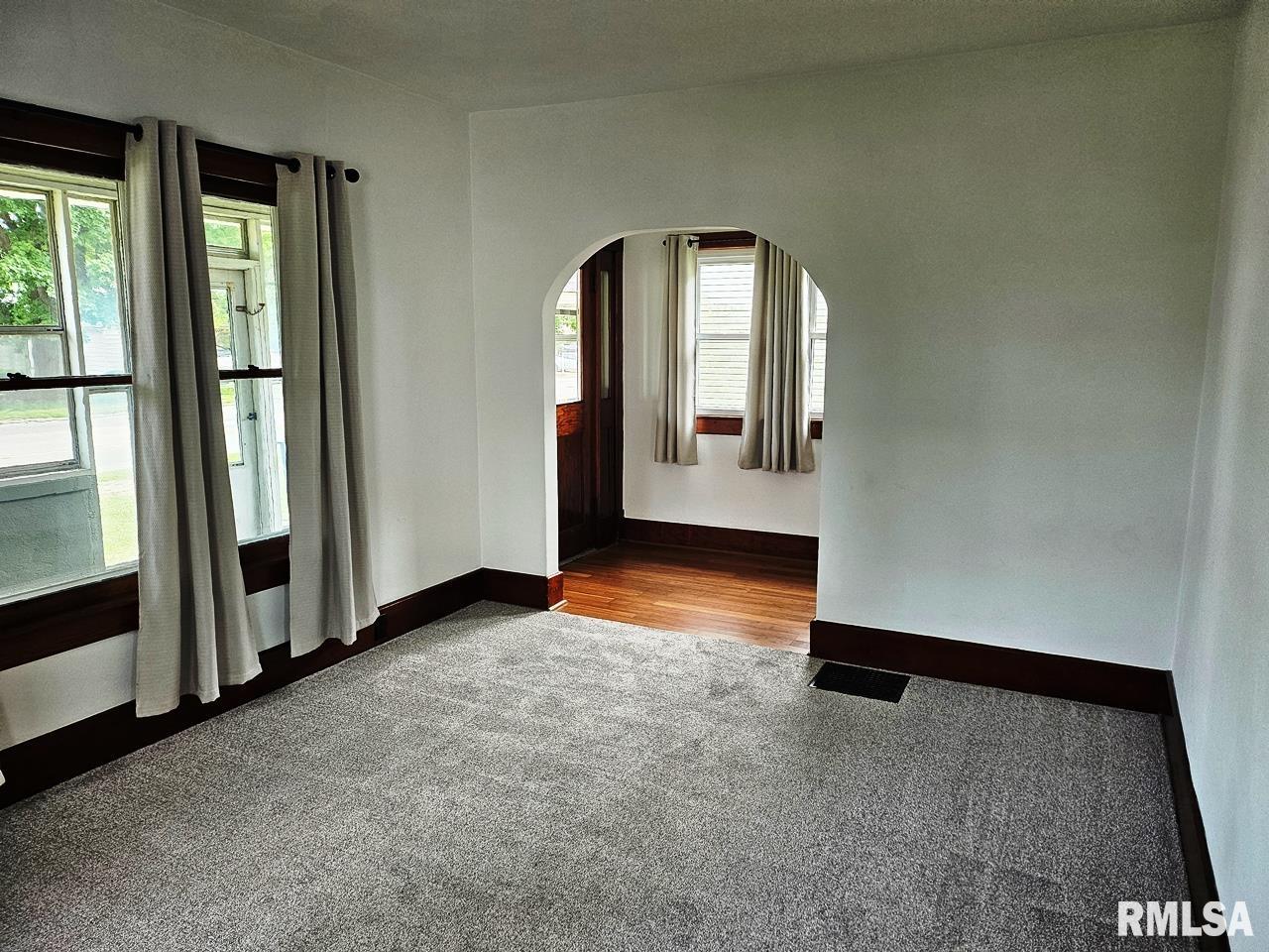 129 South Springfield Street Virden, IL 62690 - Photo 13 of 39