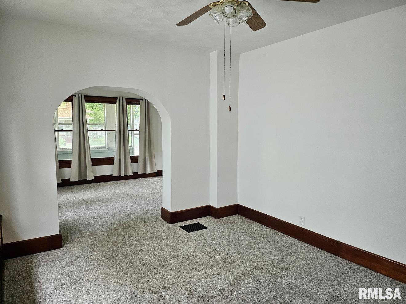 129 South Springfield Street Virden, IL 62690 - Photo 14 of 39