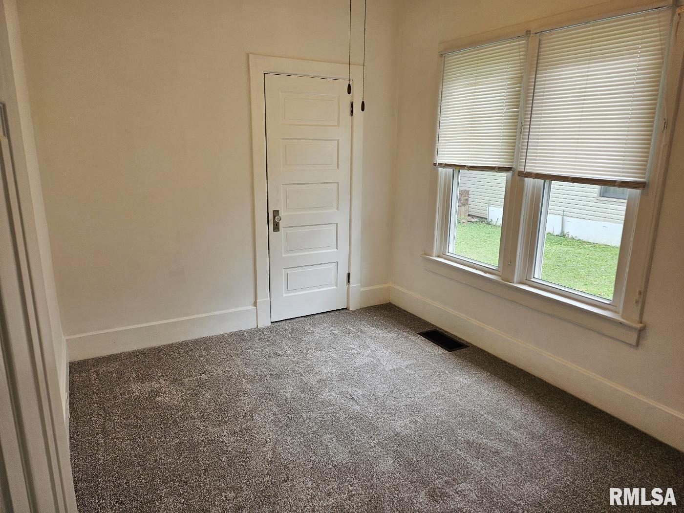 129 South Springfield Street Virden, IL 62690 - Photo 23 of 39