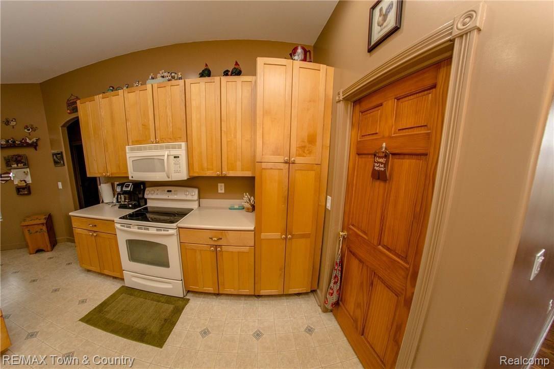 8041 West Frances Road Flushing, MI 48433 - Photo 34 of 72 24.jpg
