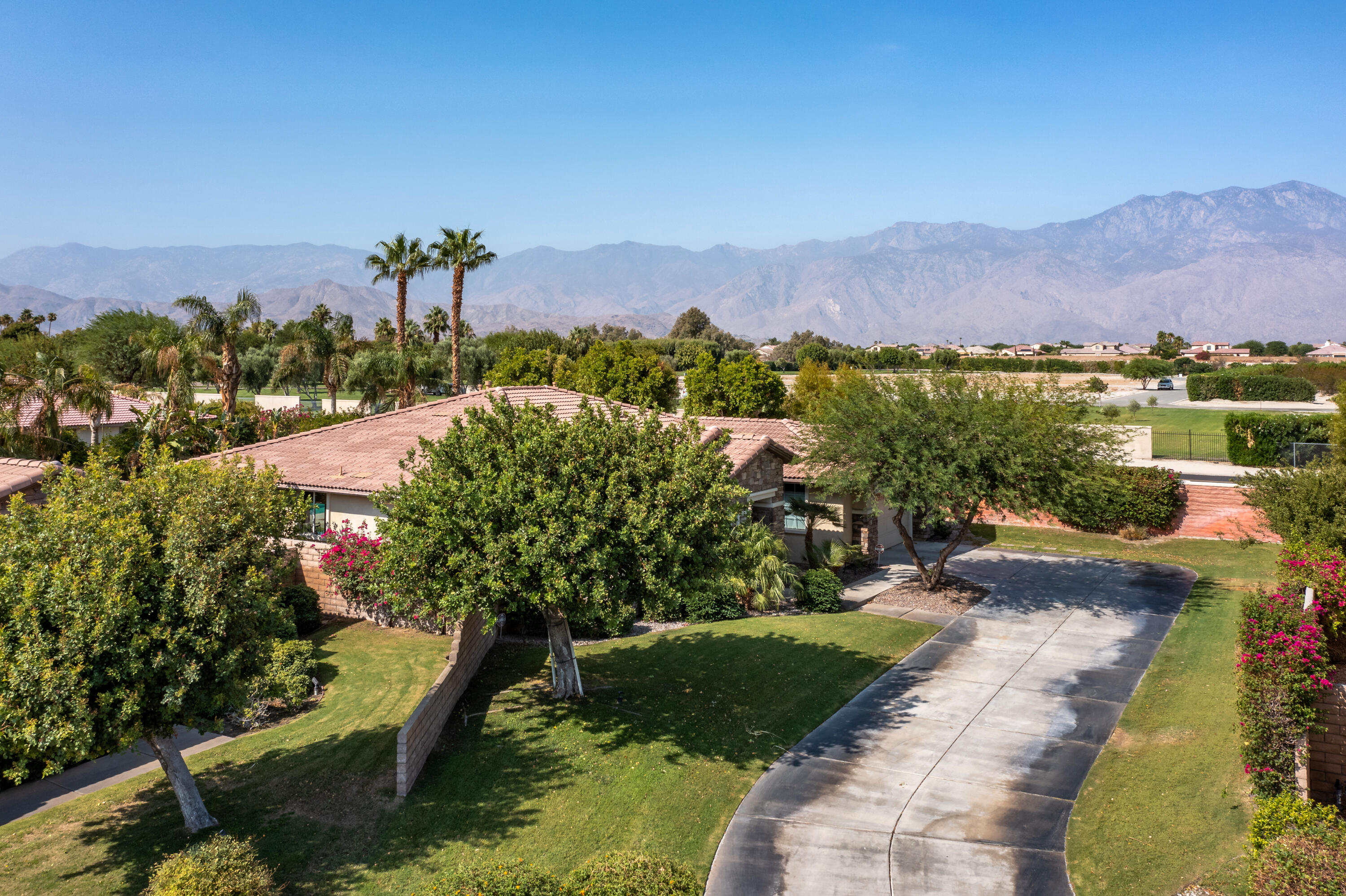 161 Via Siena Rancho Mirage, CA 92270 - Photo 4 of 44 Large Lot