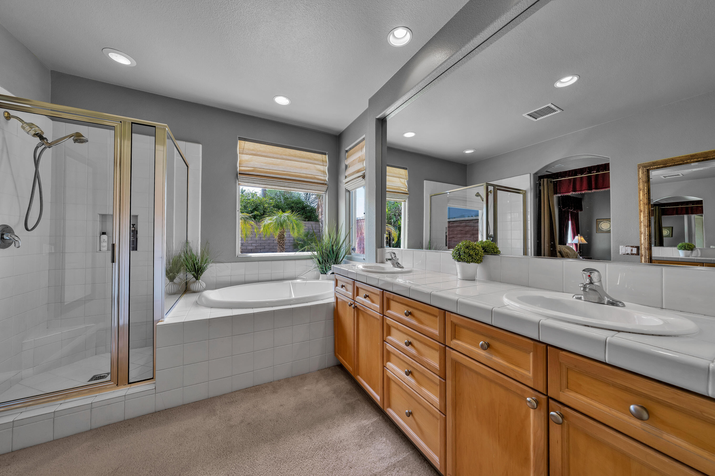 161 Via Siena Rancho Mirage, CA 92270 - Photo 37 of 44 Main Bath