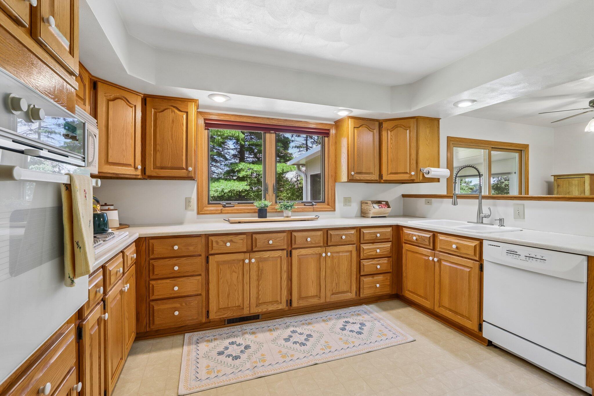 W8560 Hemlock Road Trenton, WI 53916 - Photo 11 of 47 10